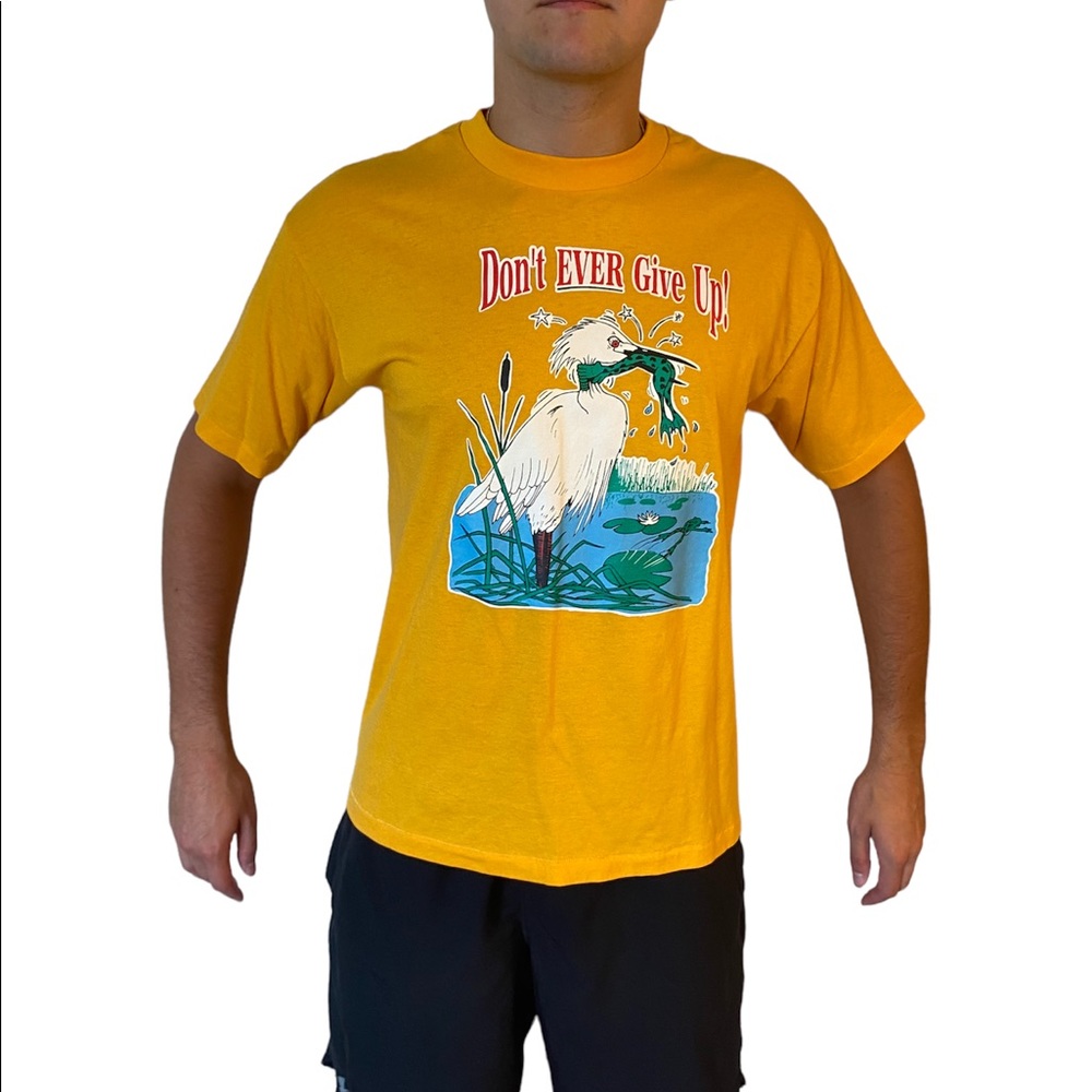 CALCRU Mens T-shirt